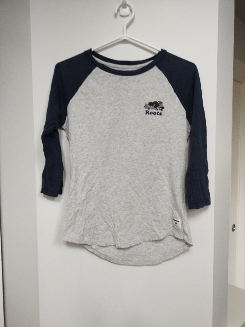 ROOTS 3/4 sleeve 100% cotton tee